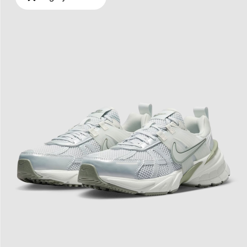 Nike V2K running shoes - size 6.5